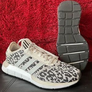 Adidas Swift Run Animal Print sz 10 like new condition